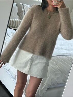 The Row 100% Cashmere Sweater Size Small